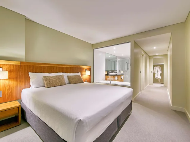 Bliss, Double Bed, Bathtub, The Sebel Mandurah 4/10