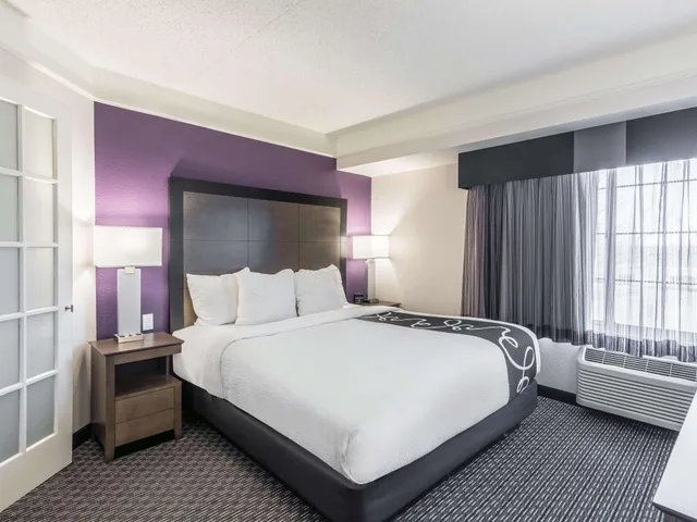جناح بسرير كينج، La Quinta Inn & Suites by Wyndham Denver Tech Center 2/3