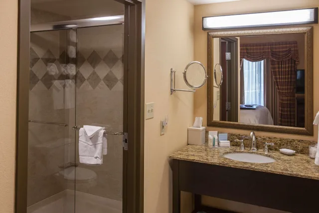 استوديو بسرير كينج، Hampton Inn Suites Stillwater 3/3