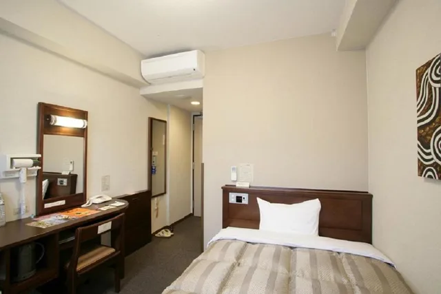 غرفة مفردة للمدخنين، Hotel Route-Inn Kanda Ekimae 7/7