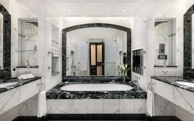 جناح سوبيريور بسريرين منفصلين بإطلالة على المرفأ، The Peninsula Hong Kong 4/7