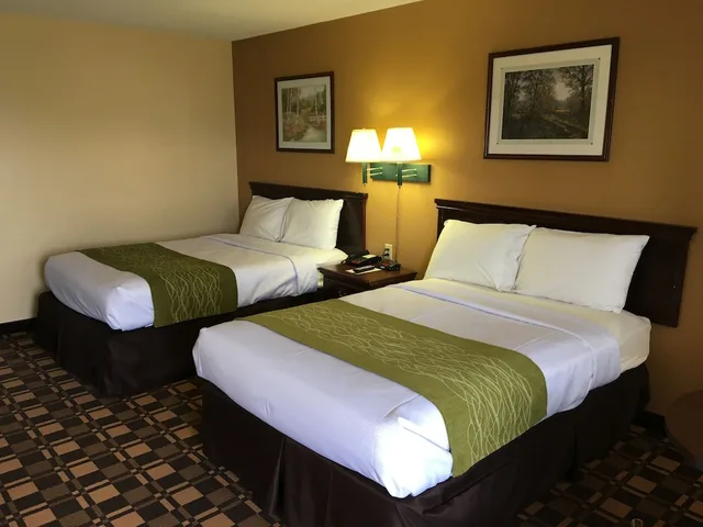 Exterior, Motel, 2 Queen Beds, No Elevator, Near Building، Cabot Inn and Suites 2/4