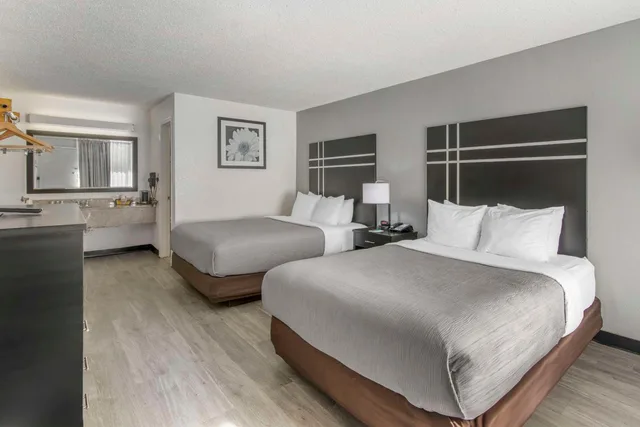 جناح بسرير كوين، Quality Inn & Suites Hardeeville - Savannah North 2/9