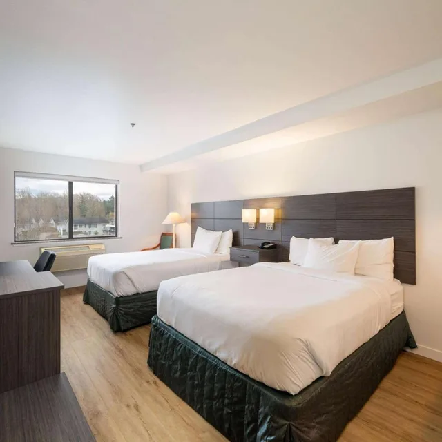 غرفة بسريرين كوين لذوي الإعاقة، Baymont By Wyndham Bellingham 2/6