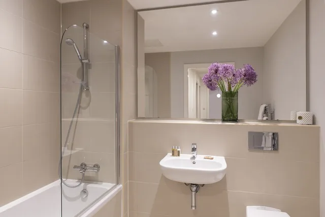 2 Bedrooms, Plus, Apartment, 2 King Beds, Sofa, Cove Minshull Street Piccadilly (ex. SACO Manchester - Piccadilly) 8/10