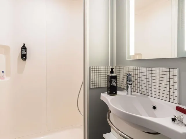 غرفة قياسية بسرير مزدوج بشرفة، Ibis Budget Issy Les Moulineaux 6/7