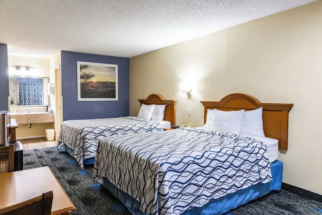 غرفة قياسية بسريرين كوين، Hotel Boerne 2/10
