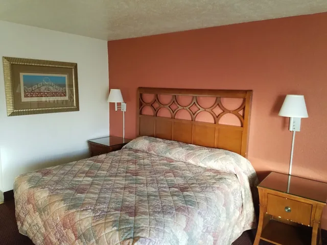 غرفة قياسية بسرير كينج بغرفة نوم واحدة، Masters Inn Columbia I-26 1/2