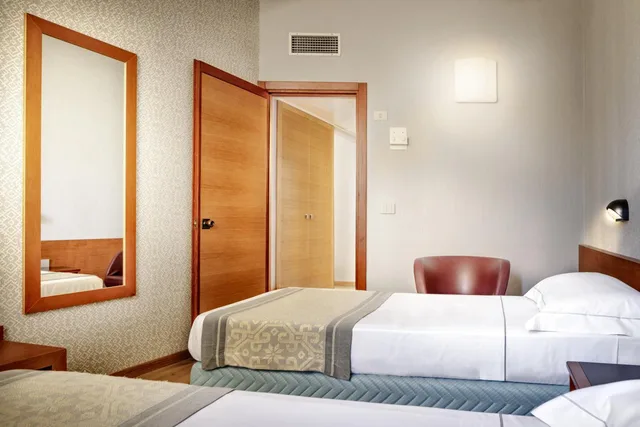 غرفة سوبيريور بسرير مزدوج أو سريرين منفصلين، ITALIA CAGLIARI HOTEL 2/4
