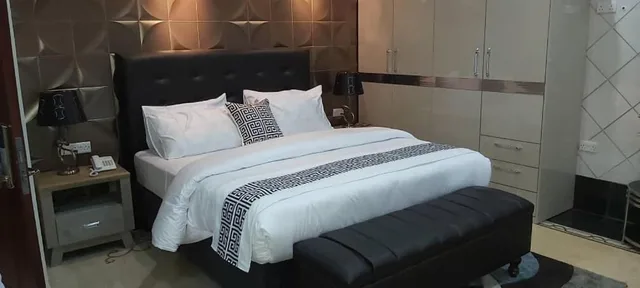 جناح تنفيذي، Lantana Hotel 5/10