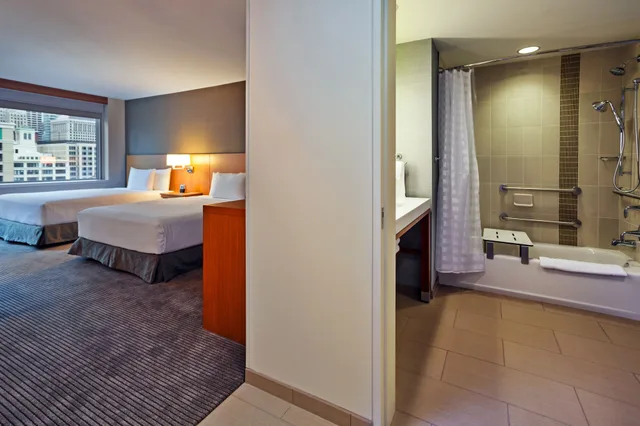 غرفة بسريرين كوين لذوي الإعاقة، Hyatt Place Chicago River North 3/3