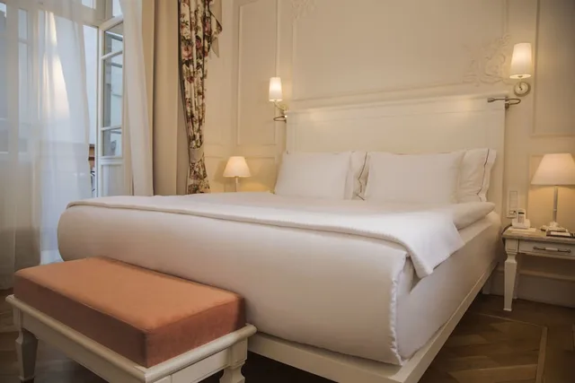 Business, Suite, Single Bed, City View, Jetted Tub, Corinne Hotel 1/6