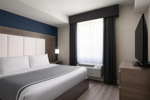 جناح بسرير كينج، Best Western Plus Gateway to the Falls 1/3