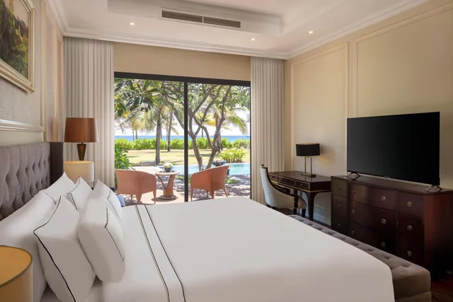3 Bedrooms, Pool, the Level, Villa, Twin Beds, 2 King Beds, Beach Front, Melia Vinpearl Cam Ranh Beach Resort 1/3