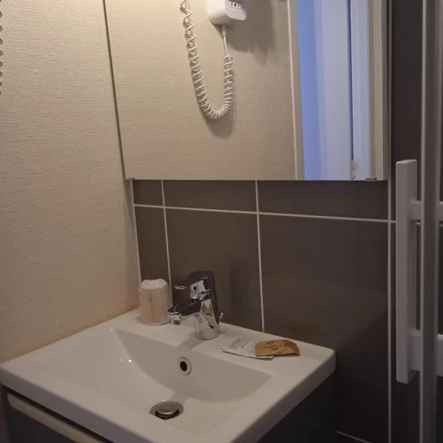 Room, Single, Metropol Hotel 6/7