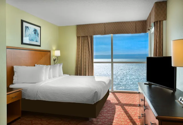2 Bedrooms, Condo, 2 Double Beds, King Bed, Ocean Front, Sofa، Bay View Resort Hotel 2/7