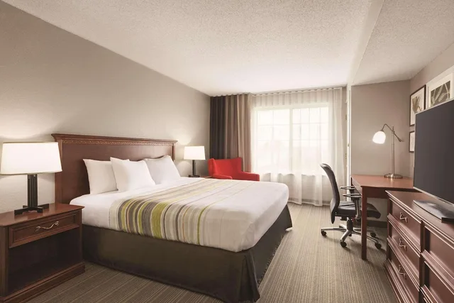 غرفة بسرير كينج، Country Inn Suites By Radisson Willmar Mn 2/2