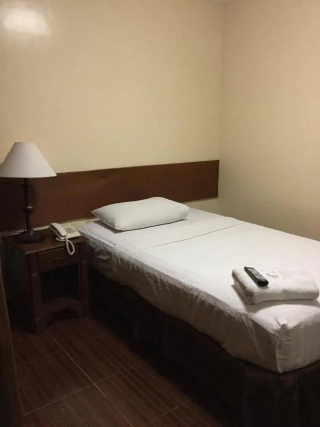 Standard, Single, Dotties Place Hotel And Restaurant 4/5