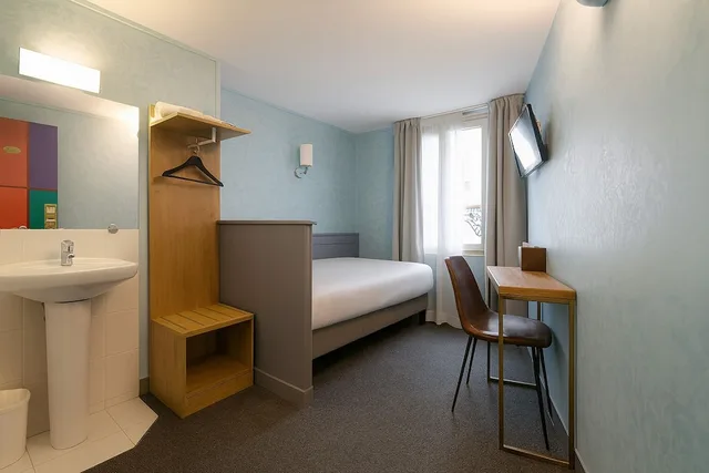 غرفة أساسية مفردة بحمام مشترك، The Walled off Hotel Paris 9/12