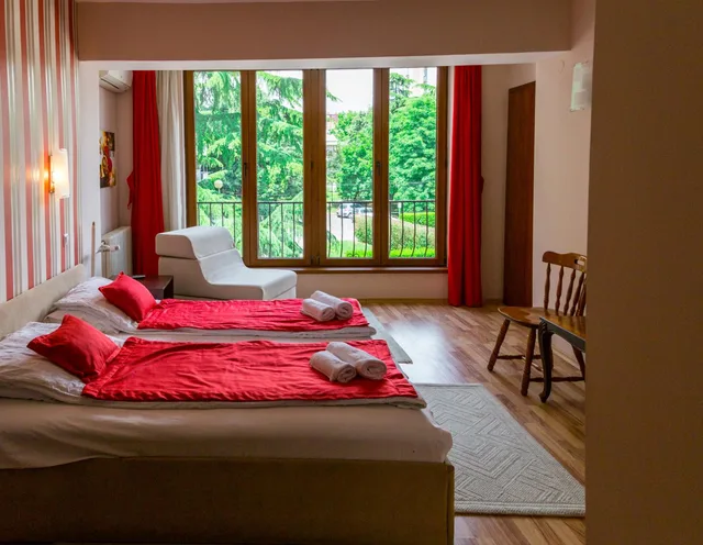 غرفة كومفورت بسرير مزدوج بشرفة، Hotel Pine 7/10