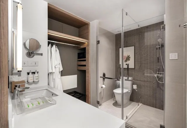 غرفة بريميوم بسرير كينج، Holiday Inn & Suites Rayong City Centre 4/5