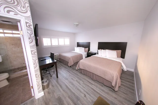 غرفة بسريرين كوين، Staples Center Inn 4/7