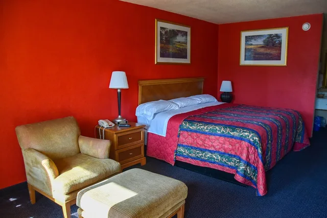 غرفة قياسية بسرير كينج، Homeplace Inn 3/4