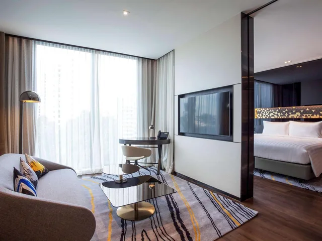 جناح بريميير بسرير كينج مع دخول الصالة في طابق مرتفع، NOVOTEL SINGAPORE ON STEVENS 7/10