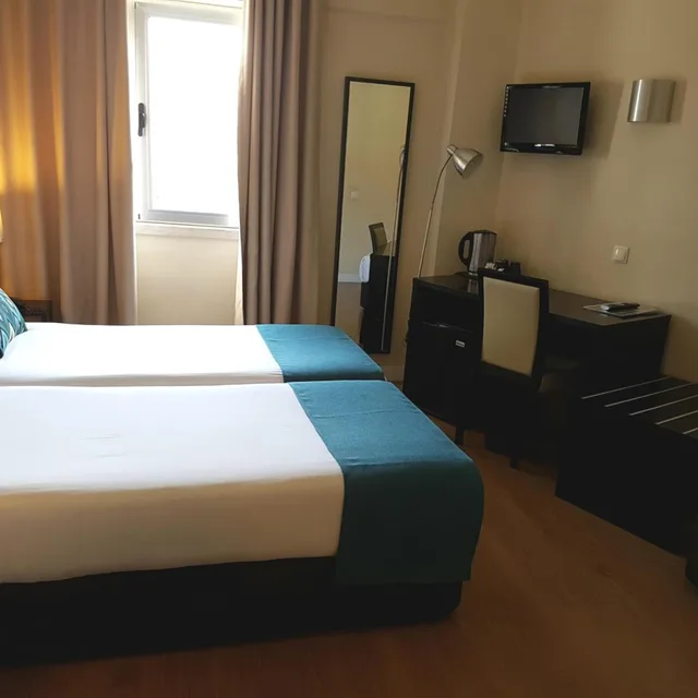 غرفة ثلاثية، Lisbon City Hotel 2/5