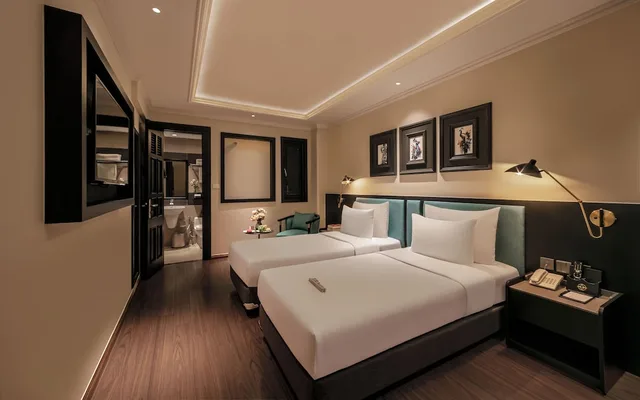 Deluxe, Twin Beds, No Window، Champton Hanoi Hotel 1/7