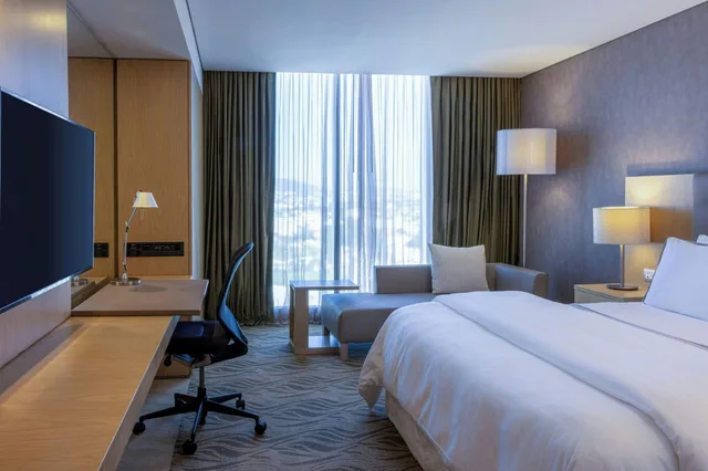 غرفة بريميوم بسرير مزدوج بإطلالة على المدينة، THE WESTIN GUADALAJARA 2/8