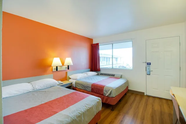 Standard, 2 Double Beds, Motel6 Phoenix, AZ - East 1/8