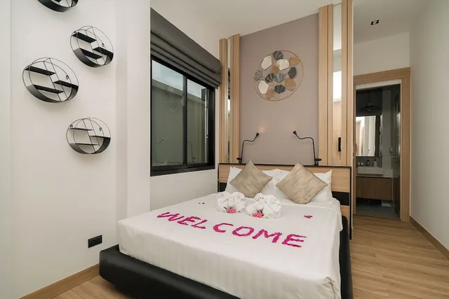 2 Bedrooms, Pool, Central, Junior, Villa, 1 Queen and 1 Single Bed، Rawai Vip Villas Kids Park And Spa 2/10