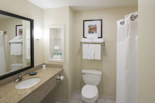 Suite, 2 Queen Beds, Holiday Inn Express & Suites East Greenbush(Albany-Skyline) 3/4