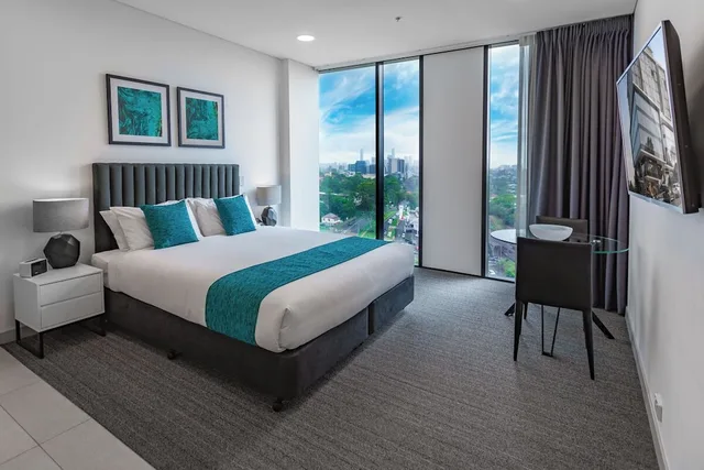 جناح استوديو بسريرين منفصلين وسرير كينج بإطلالة على المدينة، Essence Suites Taringa 2/3