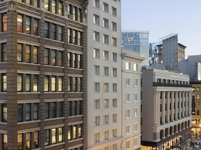غرفة، Taj Campton Place 1/1
