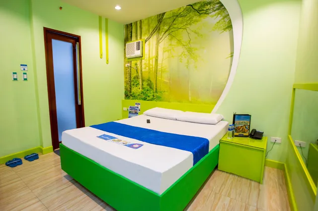 Mini, Suite, Hotel Dream World 2/2