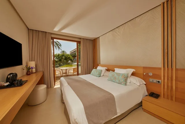 غرفة قياسية بسرير مزدوج بشرفة، Hotel Son Caliu Spa Oasis Superior 4/9