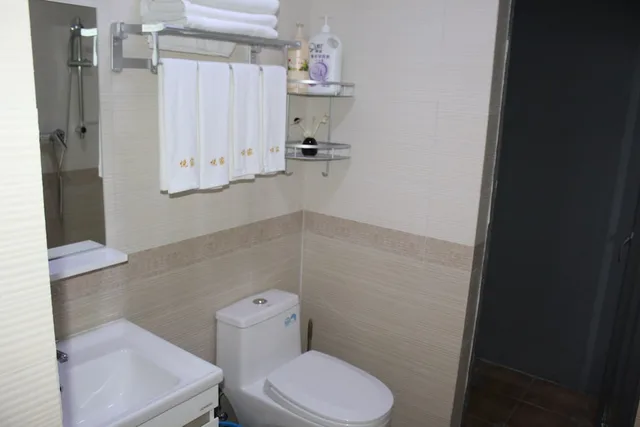 غرفة ديلوكس بسريرين مزدوجين بشرفة، Yue Jia Apartment Shenzhen Bay Branch 3/4