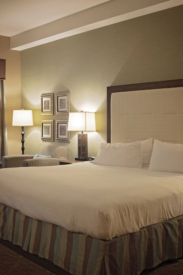جناح بسرير كينج لذوي الإعاقة، Holiday Inn Express Hotel Suites Logan 4/6