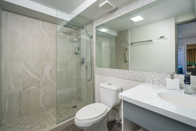 Junior Suite, Double Bed, Ocean View, Pool Side, Sofa، South Gap Hotel 2/2