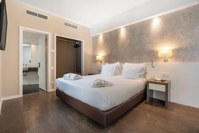 Suite, Double Bed, Marina View, AP Eva Senses 1/3