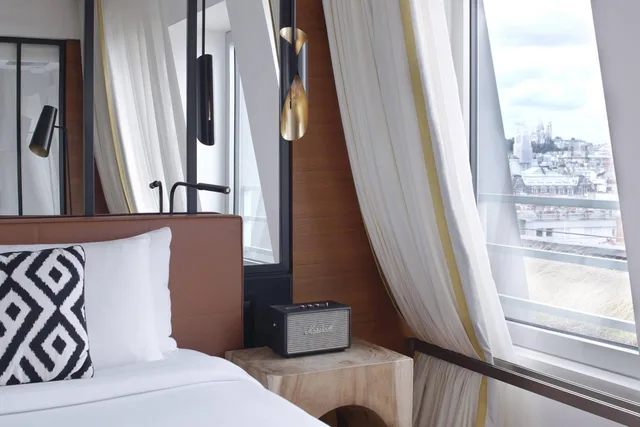 Skyline, Suite, Skyline View، Renaissance Paris Republique Hotel 4/10