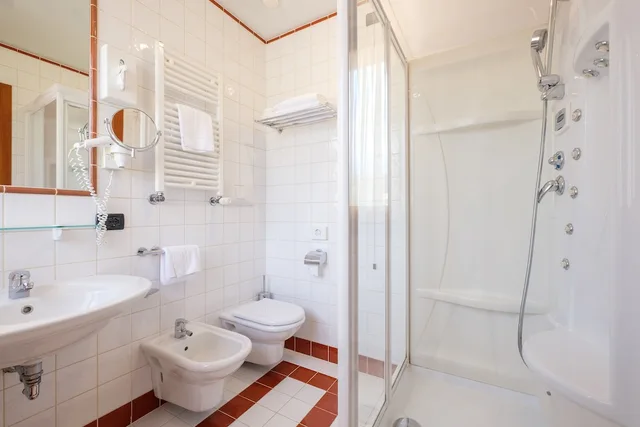 غرفة كلاسيكية بسرير كينج بإطلالة على الجبل، Hotel San Giacomo Sport & Relax 5/9