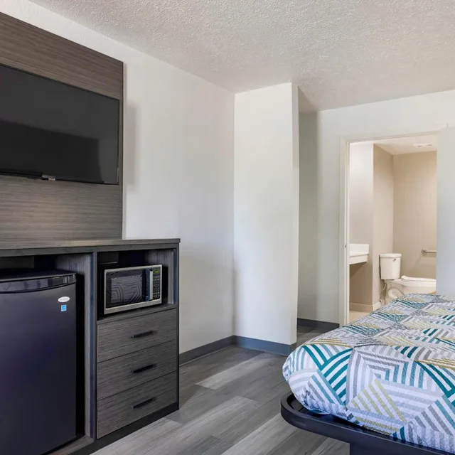 غرفة بسرير كينج لغير المدخنين، Motel6 Lake Charles, LA 3/10