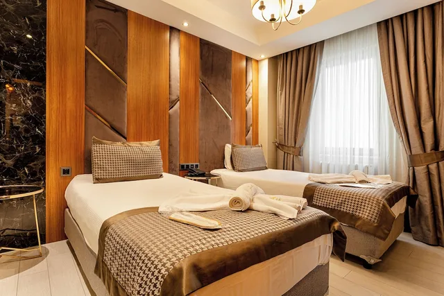 غرفة قياسية بسريرين منفصلين، Santra Hotel 3/6