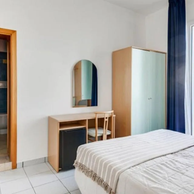 Room, Triple, Delfino 1/6