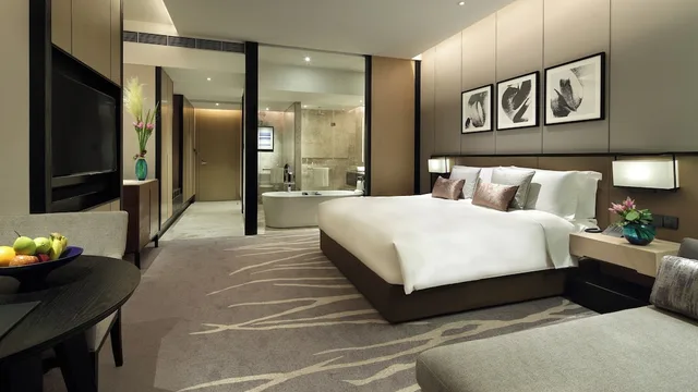 غرفة بريميوم بسرير كينج، InterContinental Shanghai Hongqiao NECC, an IHG Hotel 9/10