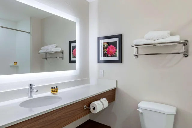 جناح، Best Western Plus Coachella Valley Inn & Suites 4/4