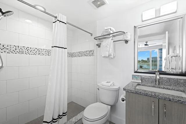 2 Bedrooms, Premium, Suite, Bay Front, 2 Bathrooms، Provident Oceana Beachfront Suites 4/5
